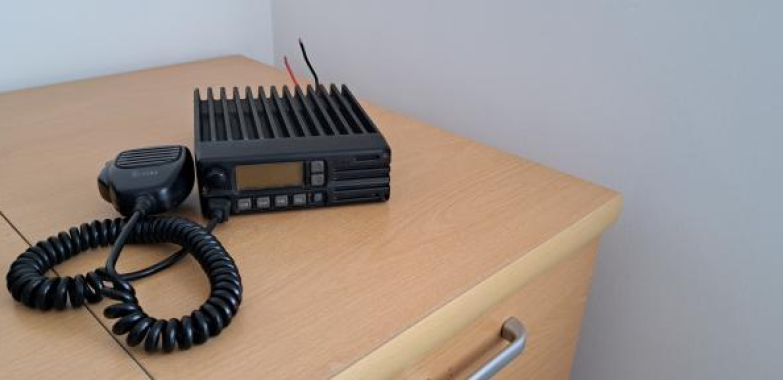 ICOM VHF AIRBAND TRANCEIVER IC-A110 A-110 25khz only