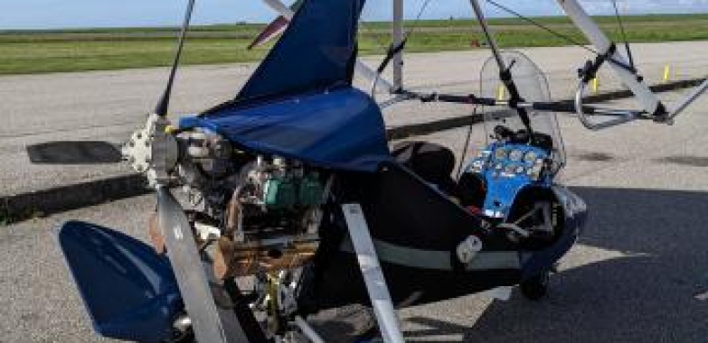 P&M 912s Quik R Very low hours well equipped