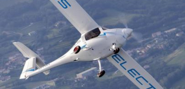 VELIS ELECTRIC AVAILABLE TO FLIGHT SCHOOLS