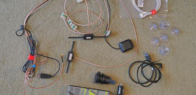 PilotAware Rosetta with aerials, installation kit etc