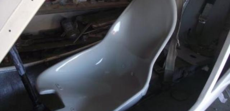 Seats of fiberglass