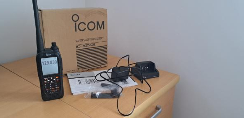 Icom IC A25CE