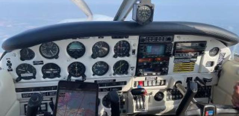 Piper Arrow PA28RT to hire, SE England