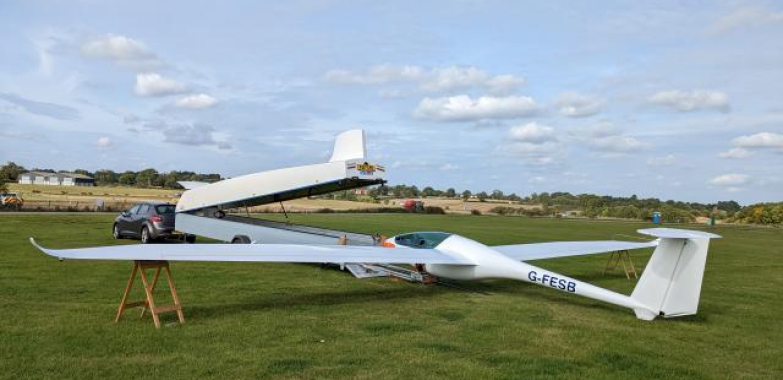 Self launching 15m glider G-FESB