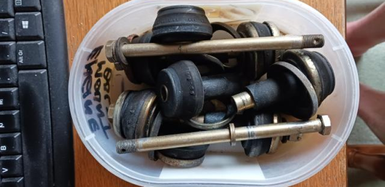 O-200A Engine Mount Bolts, Rubbers and Metal Fittings