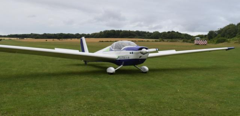 SF25c TMG – Motor Glider