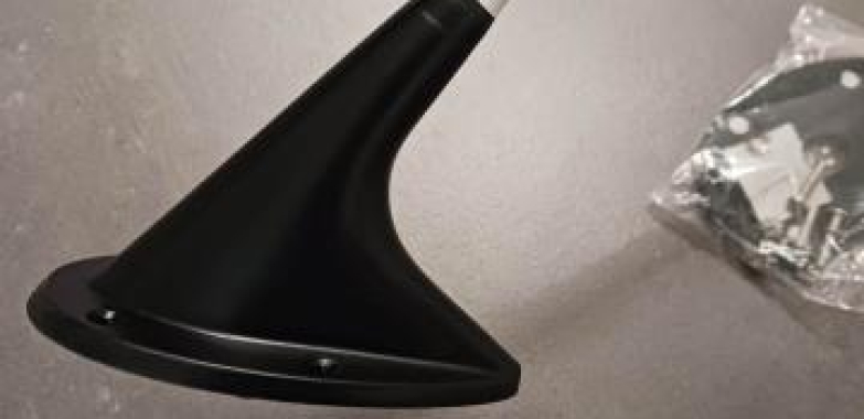 VHF COM Antenna