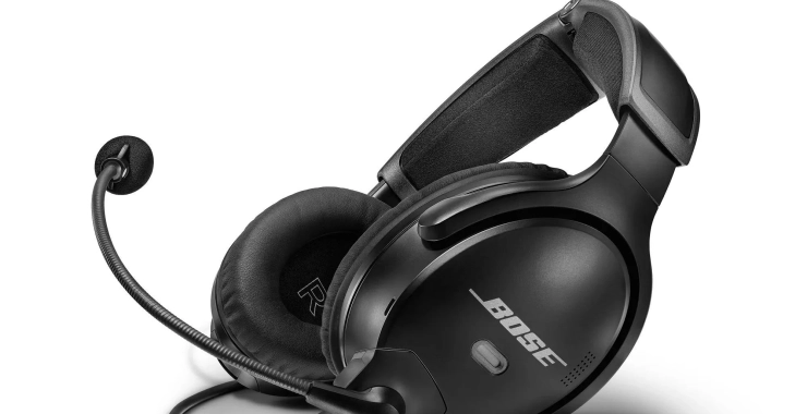 5 reasons to choose the Bose A30 Aviation Headset for your flying needs